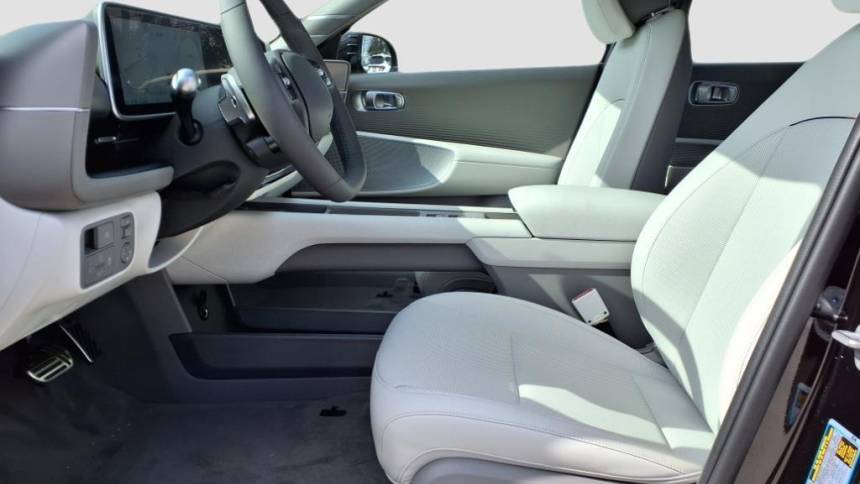 2025 Hyundai IONIQ 6 KMHM54AAXSA096679