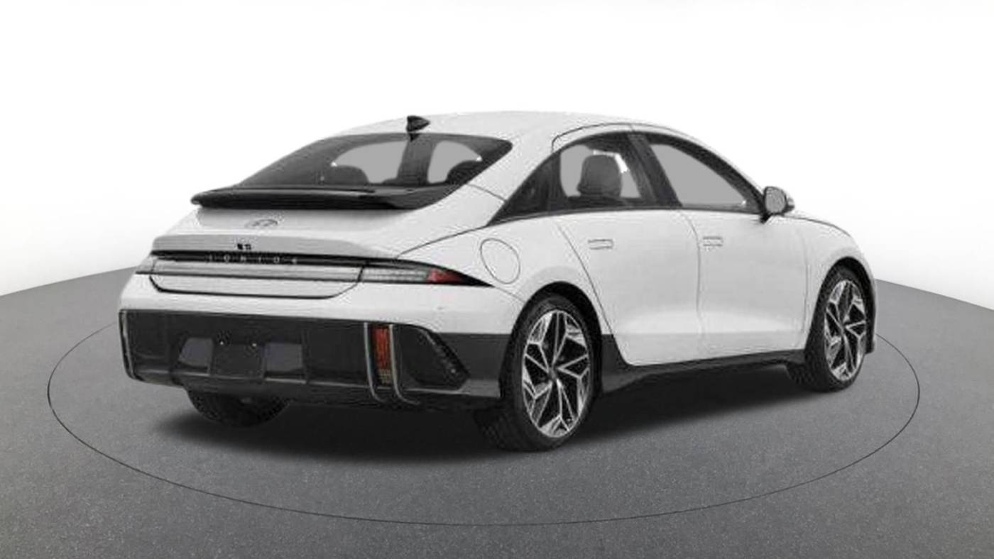 2025 Hyundai IONIQ 6 KMHM34AA8SA088098