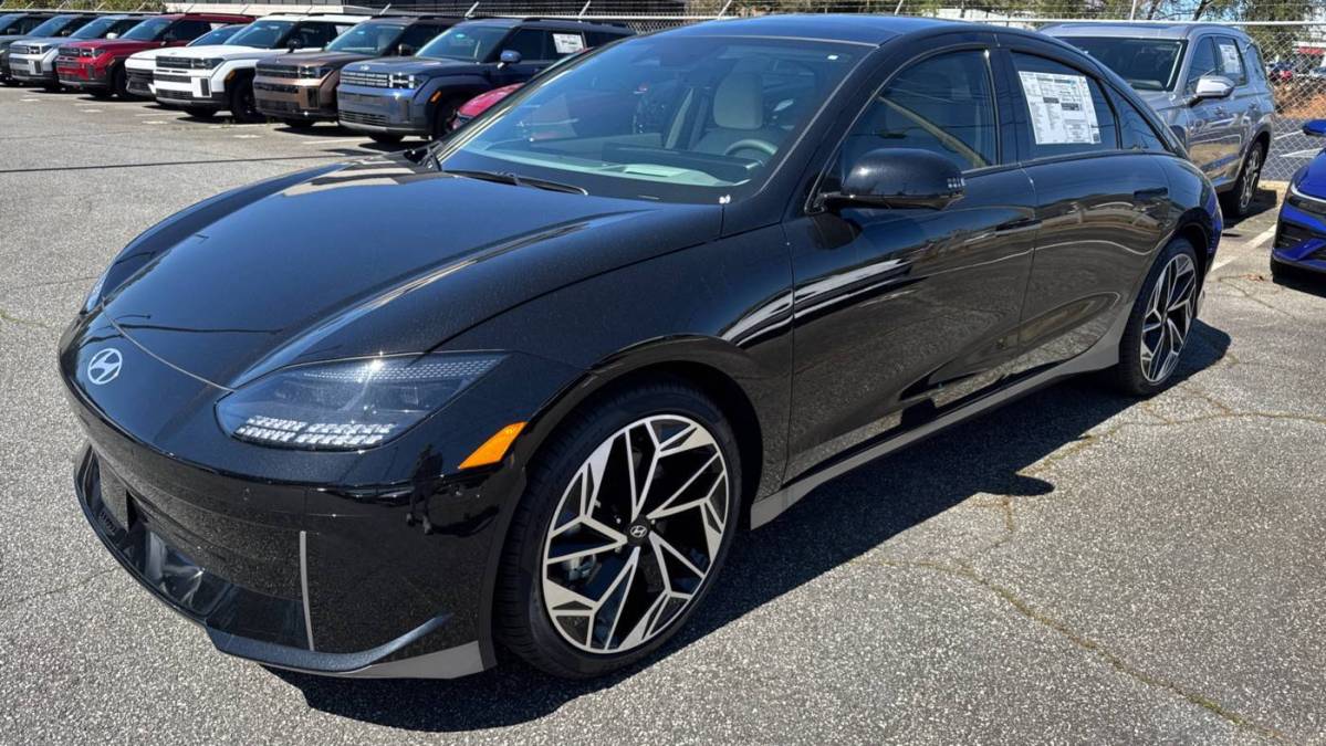 2025 Hyundai IONIQ 6 KMHM54AA8SA092209
