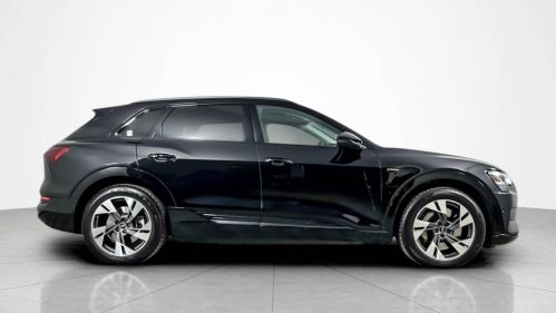 2022 Audi e-tron WA1AAAGE2NB013847