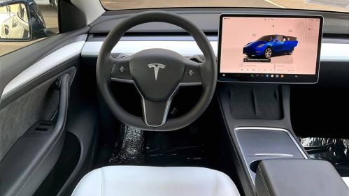 2023 Tesla Model Y 7SAYGAEEXPF739402