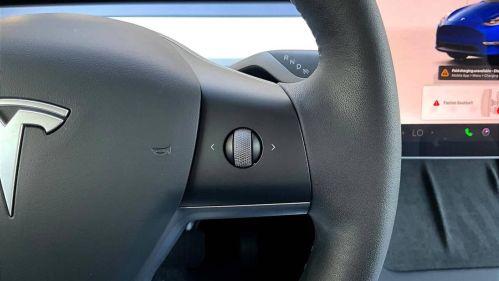 2023 Tesla Model Y 7SAYGAEEXPF739402