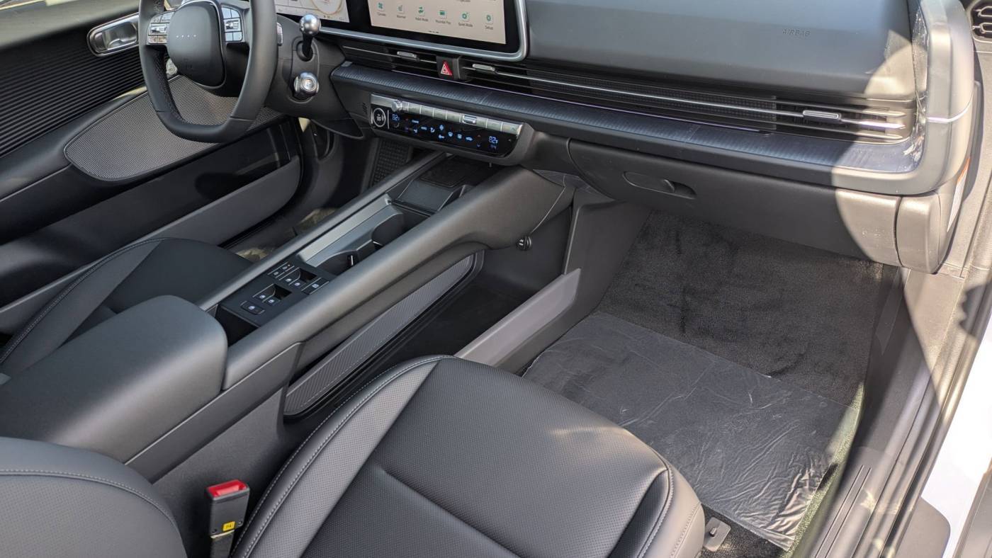 2025 Hyundai IONIQ 6 KMHM34AA3SA096206