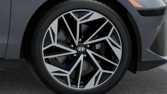 2025 Hyundai IONIQ 6 KMHM34AA0SA096115