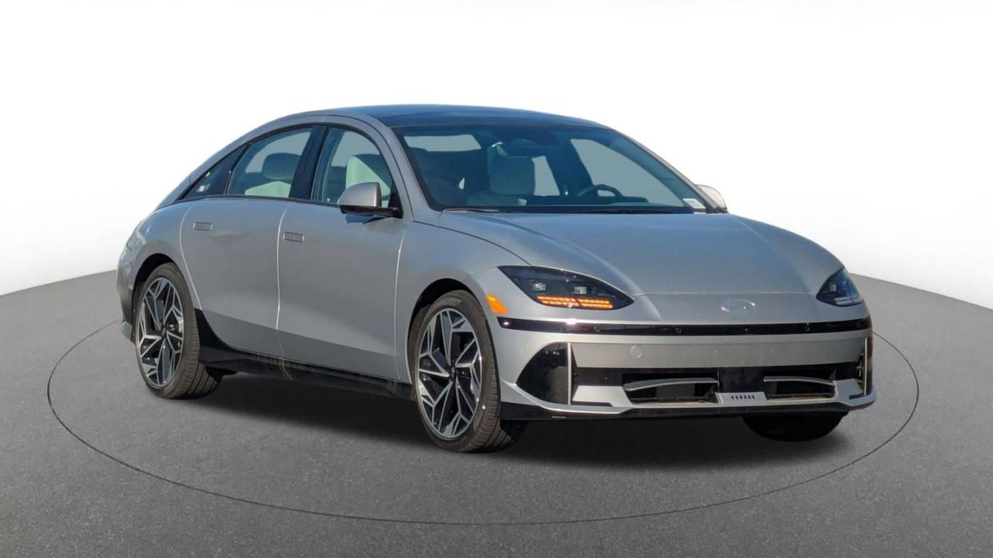 2025 Hyundai IONIQ 6 KMHM54AA9SA083051