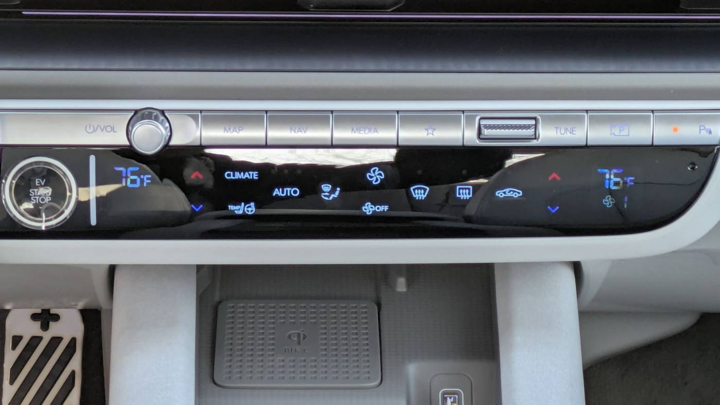 2025 Hyundai IONIQ 6 KMHM54AA9SA083051