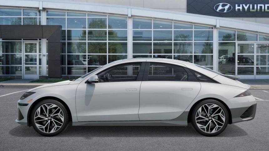 2025 Hyundai IONIQ 6 KMHM54AA9SA095846
