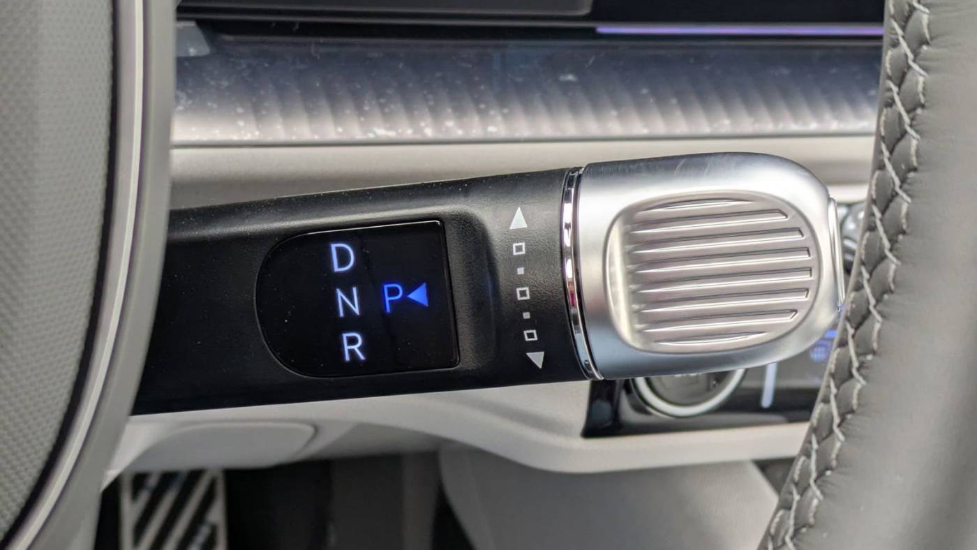 2025 Hyundai IONIQ 6 KMHM54AA0SA096125