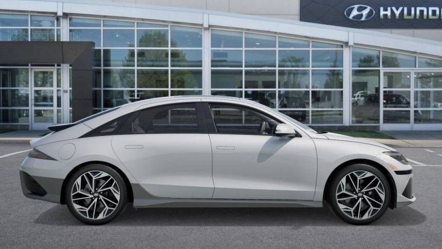 2025 Hyundai IONIQ 6 KMHM54AA9SA095846