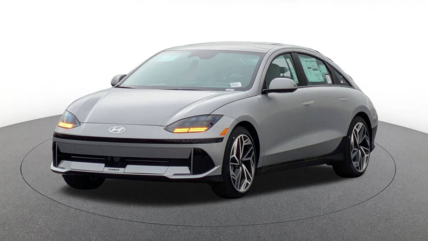 2025 Hyundai IONIQ 6 KMHM54AA0SA096125