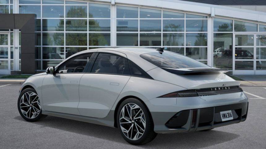 2025 Hyundai IONIQ 6 KMHM54AA9SA095846
