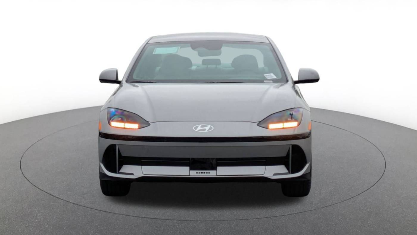 2025 Hyundai IONIQ 6 KMHM54AA0SA096125