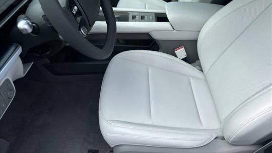 2025 Hyundai IONIQ 6 KMHM34AC9SA083428