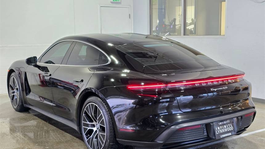 2022 Porsche Taycan - Images - 6