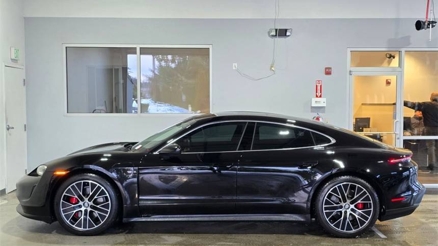 2022 Porsche Taycan - Images - 7