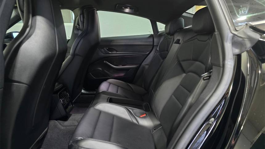 2022 Porsche Taycan - Images - 24