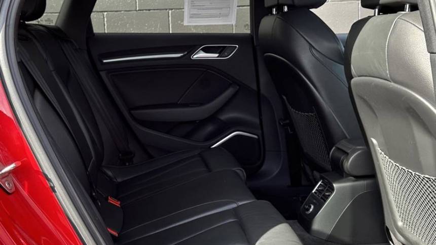 2017 Audi A3 Sportback e-tron - Images - 10