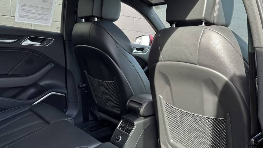 2017 Audi A3 Sportback e-tron - Images - 11