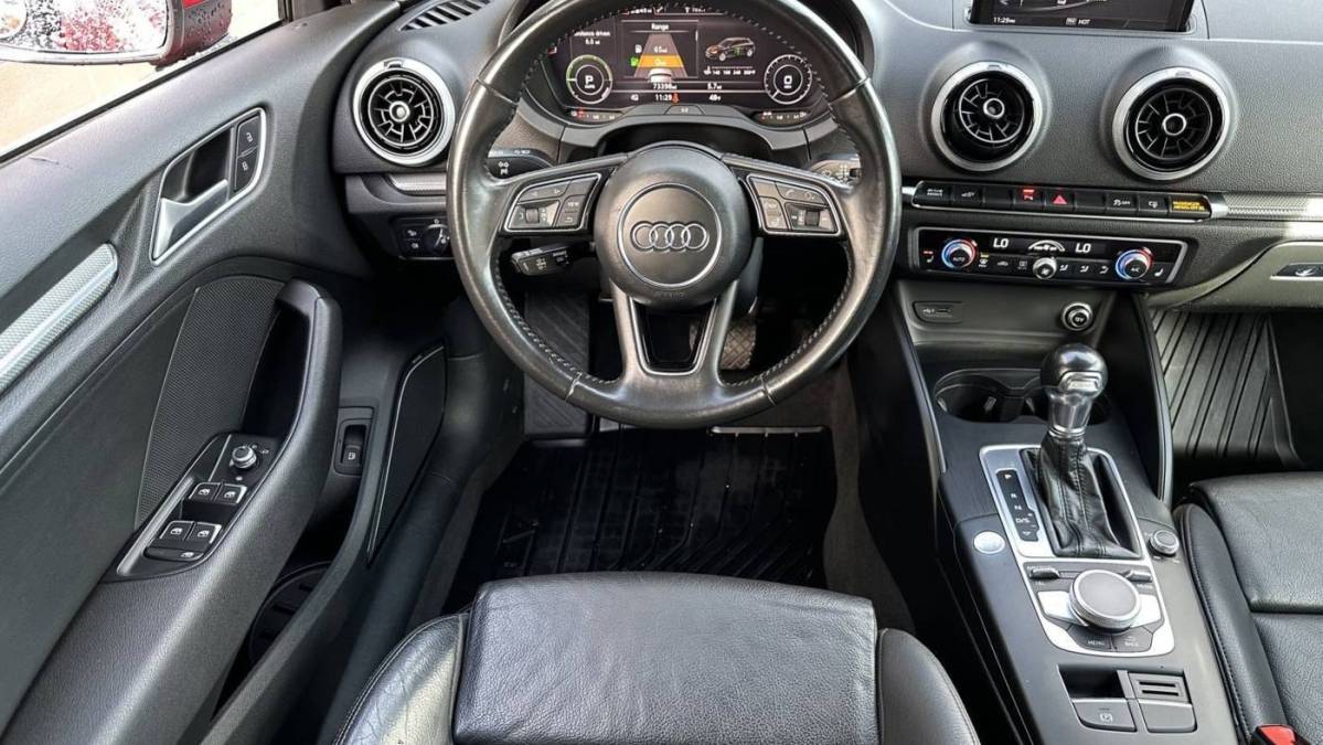 2017 Audi A3 Sportback e-tron - Images - 19