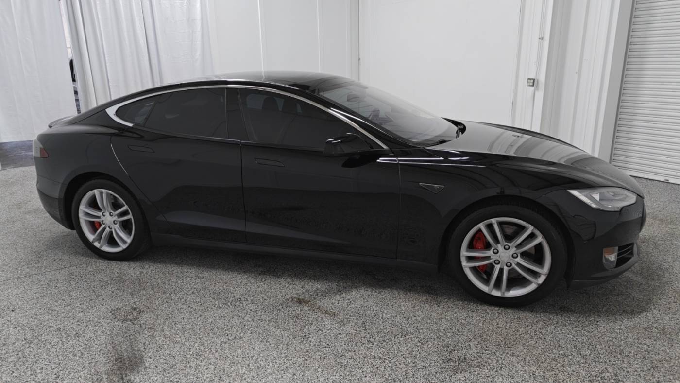 2014 Tesla Model S 5YJSA1H13EFP31703