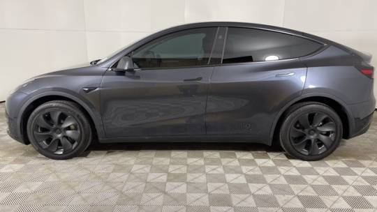 2024 Tesla Model Y 7SAYGDEE1RA227240