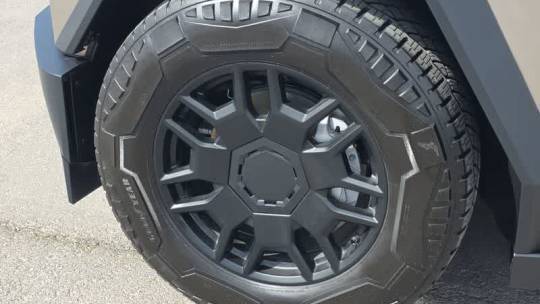 2024 Tesla Cybertruck - Images - 12