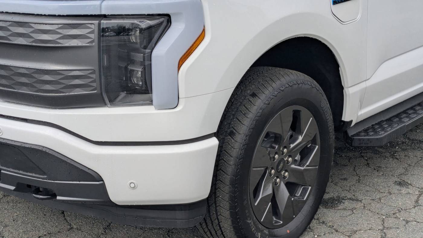 2025 Ford F-150 Lightning 1FTVW5L75SWG02323