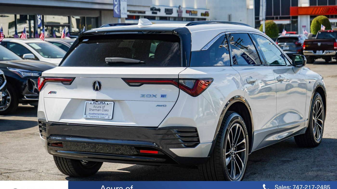 2024 Acura ZDX 4W5KHNRL9RZ509656
