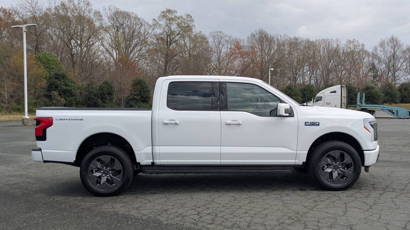 2025 Ford F-150 Lightning 1FTVW5L75SWG02323