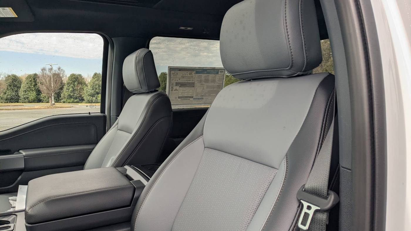 2025 Ford F-150 Lightning 1FTVW5L75SWG02323