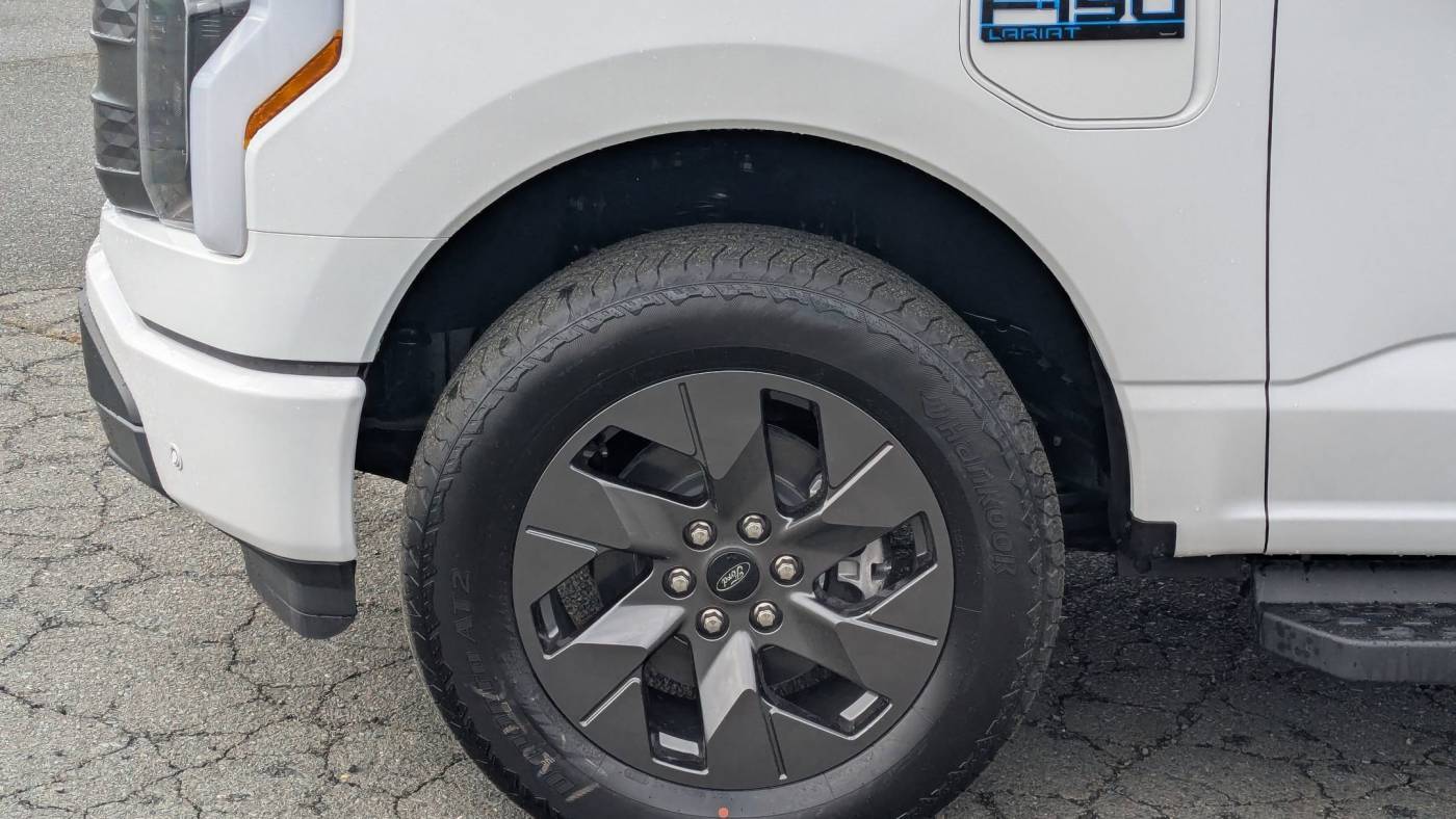 2025 Ford F-150 Lightning 1FTVW5L75SWG02323