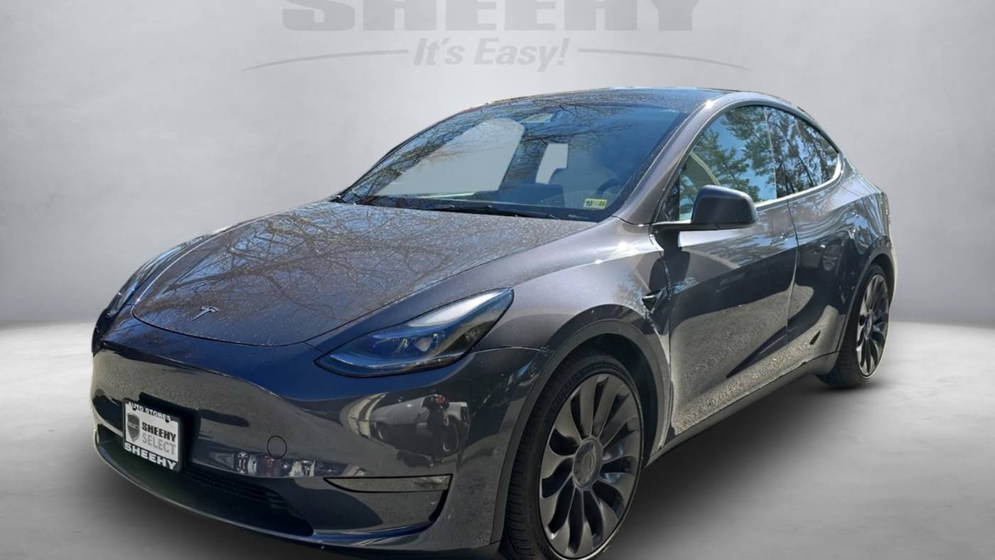 2023 Tesla Model Y 7SAYGDEF8PF863839