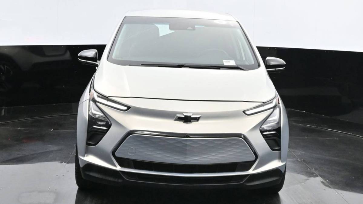 2023 Chevrolet Bolt - Images - 3