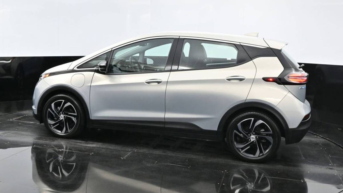 2023 Chevrolet Bolt - Images - 5