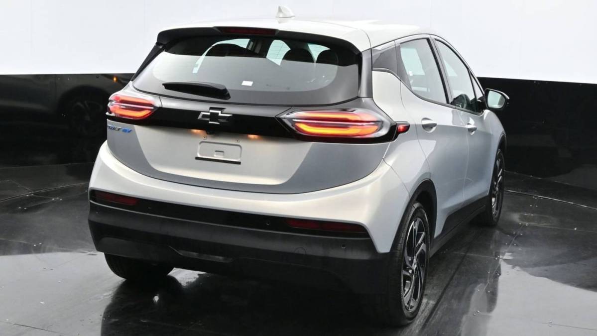 2023 Chevrolet Bolt - Images - 8