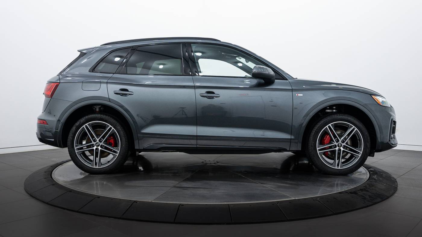 2025 Audi Q5 WA1E2AFY3S2060326