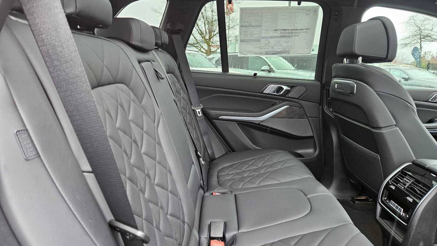 2025 BMW X5 5UX43EU02S9Y77585