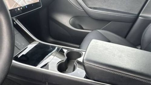 2020 Tesla Model Y 5YJYGDEE7LF043976