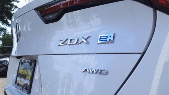 2024 Acura ZDX 4W5KHNRL8RZ502438