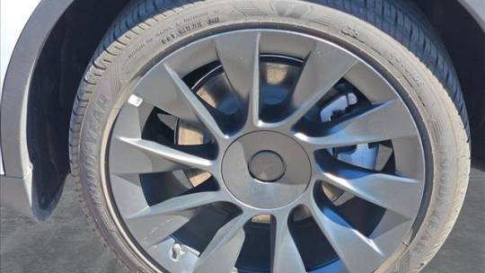 2023 Tesla Model Y 7SAYGDEE1PF691063