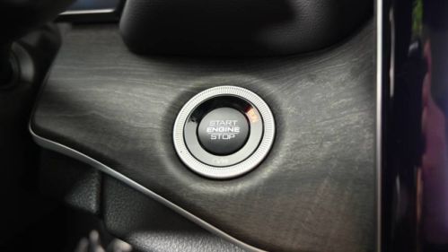 2025 Jeep Grand Cherokee 1C4RJYB63S8678590