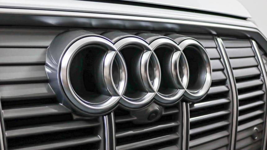 2023 Audi e-tron S - Images - 14
