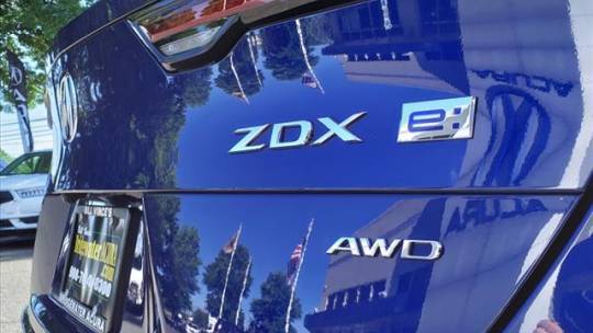 2024 Acura ZDX 4W5KHNRL9RZ501413