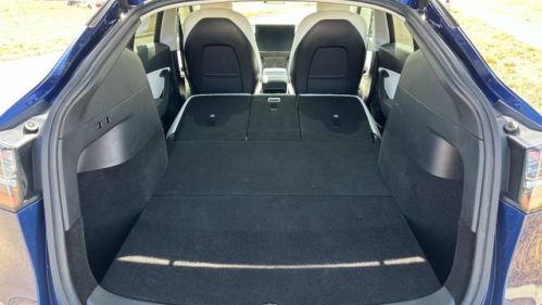 2022 Tesla Model Y 7SAYGDEE9NF314462