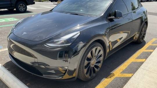 2023 Tesla Model Y 7SAYGDEF5PF745411