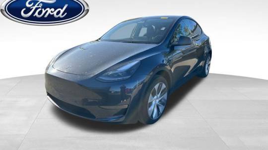 2024 Tesla Model Y 7SAYGDEE4RA226079