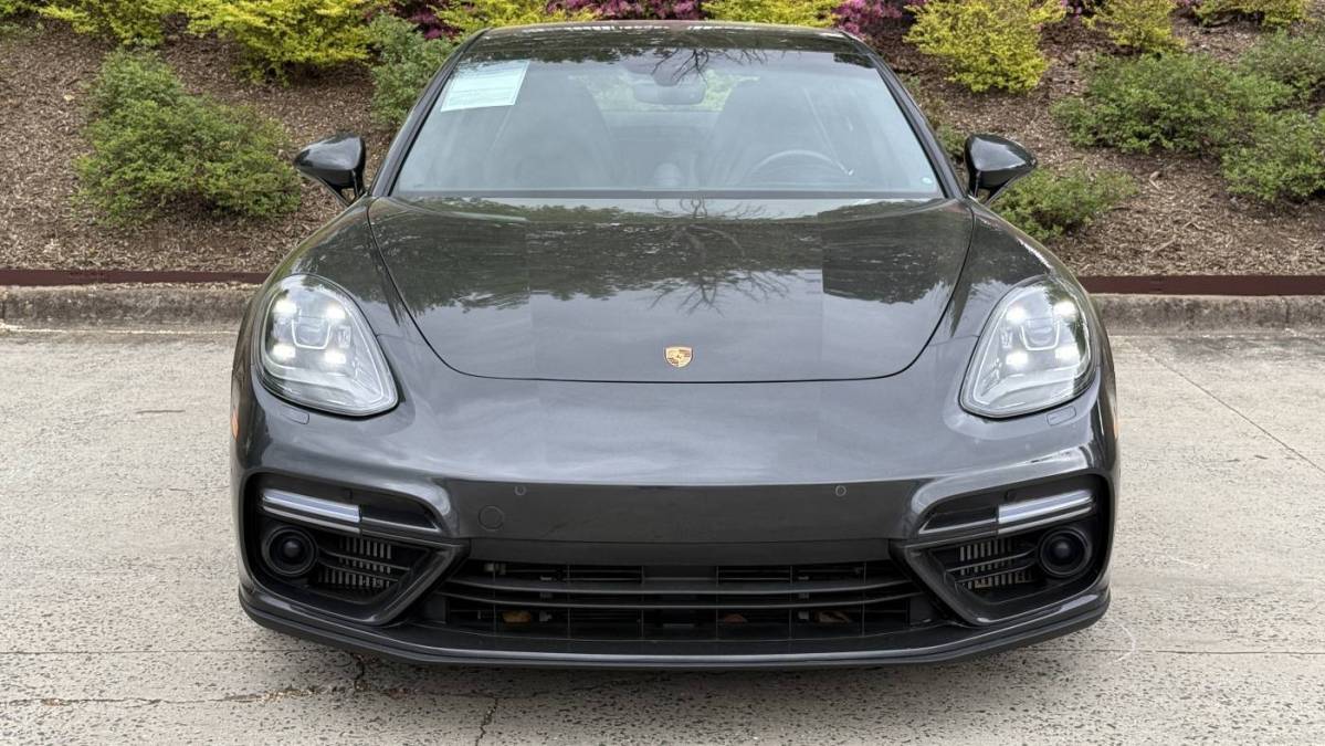 2018 Porsche Panamera - Images - 8