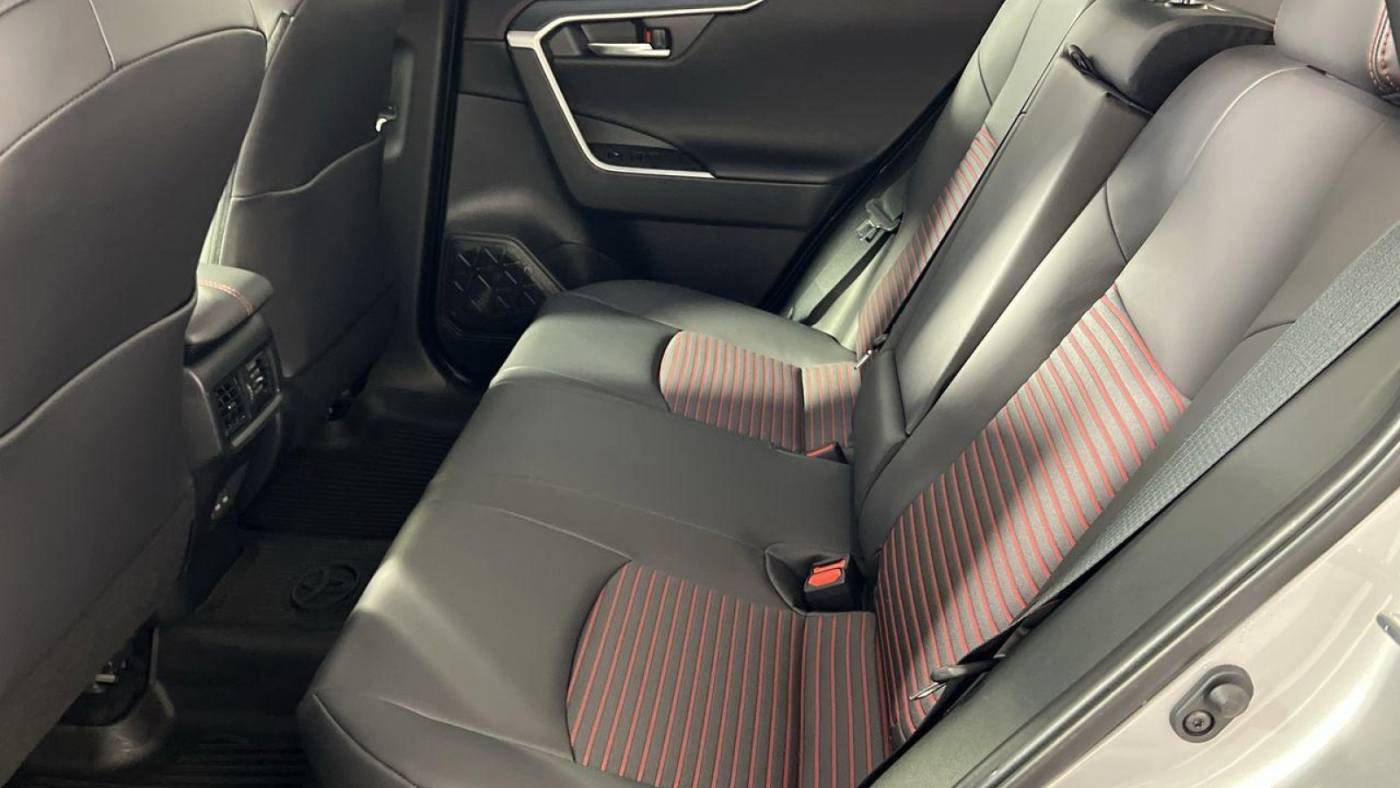 2025 Toyota RAV4 Plug-In Hybrid JTMEB3FV1SD235278