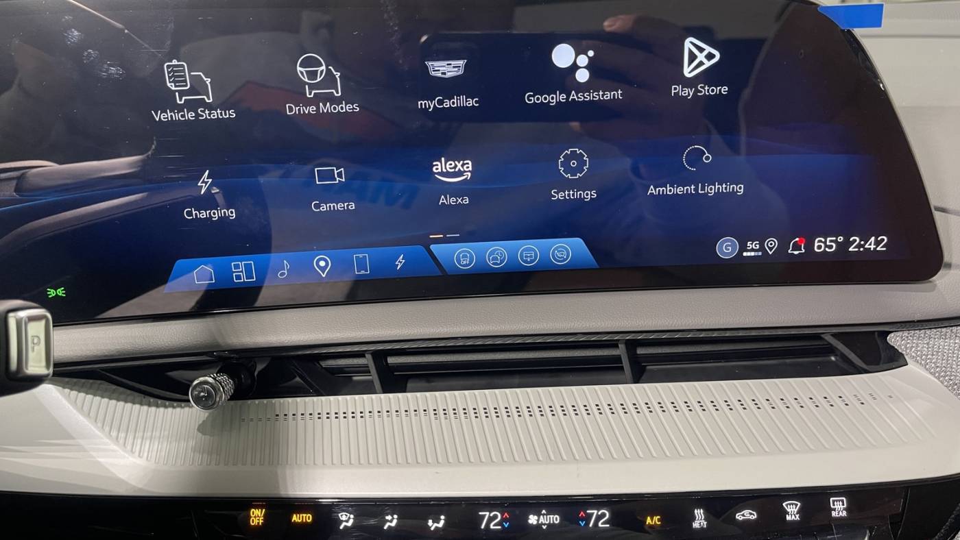2025 Cadillac OPTIQ 3GYK3DMR7SS155716
