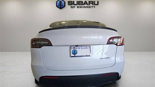 2022 Tesla Model Y 7SAYGDEF7NF381666